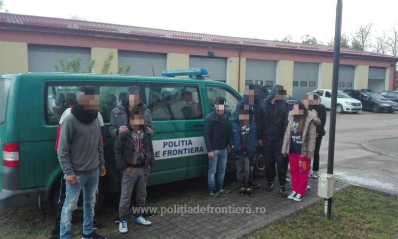 14 cetățeni străini, opriți de polițiștii de frontieră la granița cu Serbia

