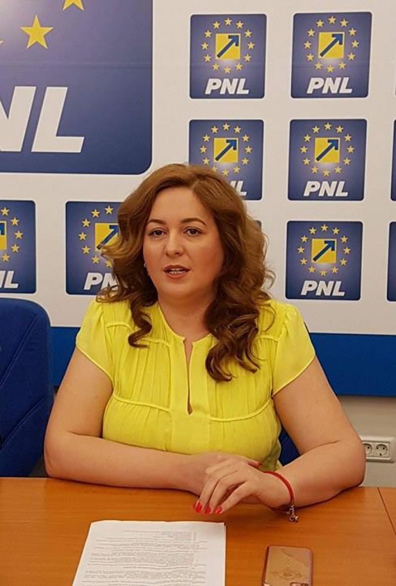 Geanina Pistru (PNL): “PSD nu a votat proiectul CET. Urmările sunt dezastruoase pentru arădeni!”
