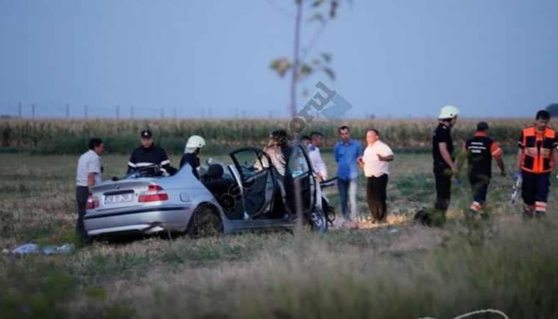 O mamă și fiul ei și-au pierdut viața, în urma unui grav accident de circulație, petrecut luni dimineața !