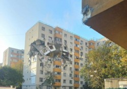 Imagini ca după bombardament! Explozie puternică în București, într-un bloc  ...