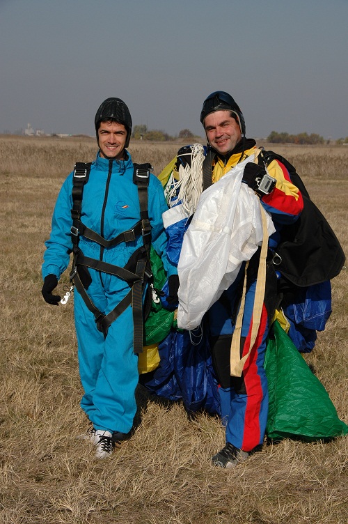 Despre noi - GoJump Timisoara - Club de parasutism sportiv