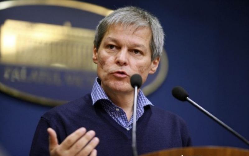 Dacian Ciolos isi face asociatie. Vrea sa colaboreze cu USR si PNL!!!