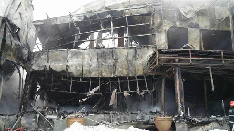 UPDATE! Clubul BAMBOO din București s-a prăbușit!!! Incendiul a distrus întreaga clădire! (FOTO-VIDEO)