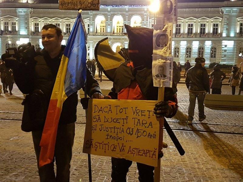 A şasea zi de proteste la Arad a scos pe străzi aproximativ 3000 de arădeni în ciuda abrogării ordonanţei 13