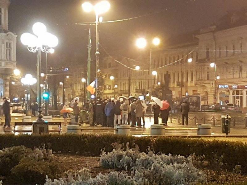 Aradul protestează şi în a 8-a zi consecutiv