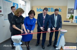 O nouă bancă şi-a deschis porţile pentru arădeni.  Idea Bank  a deschis a 34-a sucursală din ţară la Arad