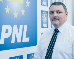Adrian Barbeș (PNL): „ Deputatul PSD Todor face ceea ce știe cel mai bine: NIMIC!”