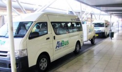 Trei shuttle bus (microbuse) pentru Aeroportul Arad!