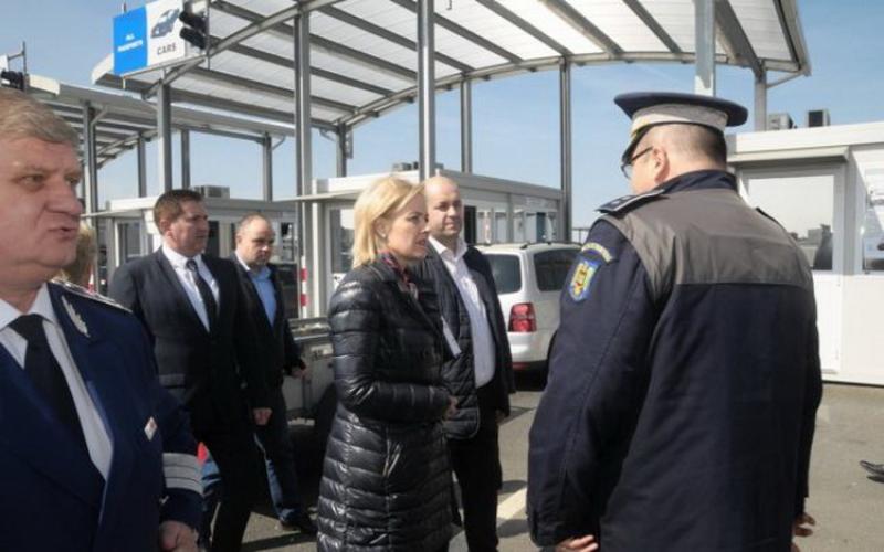 Vizită fulger a ministrului de interne la PTF Nădlac II