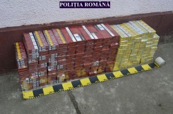 Peste 31.000 țigarete, confiscate de polițiștii arădeni