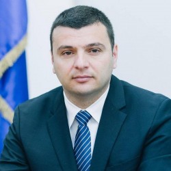 Sergiu Bîlcea:„Arădenii sunt interesaţi de proiecte, nu de atacuri la persoană”