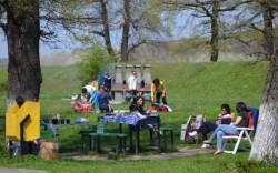 AFLĂ cum va fi vremea pe 1 Mai ! Luăm umbrela cu noi, sau mergem la iarbă verde?