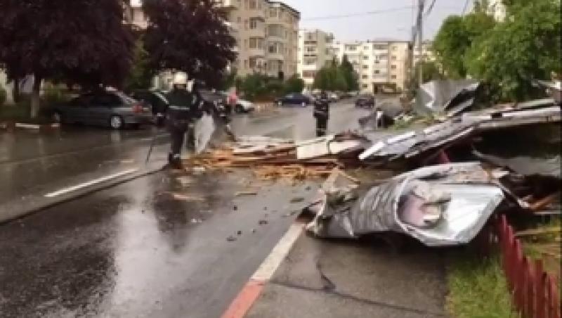 Prăpăd în țară, în urma ploii torențiale de sâmbătă !