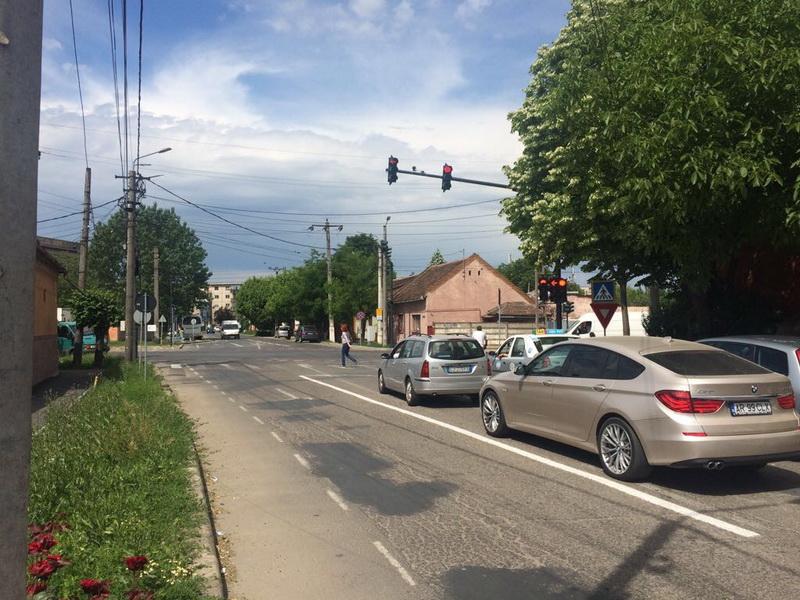 Semafoarele din intersecția străzilor Abatorului cu Ion Rațiu (Pădurii) au fost puse în funcţiune