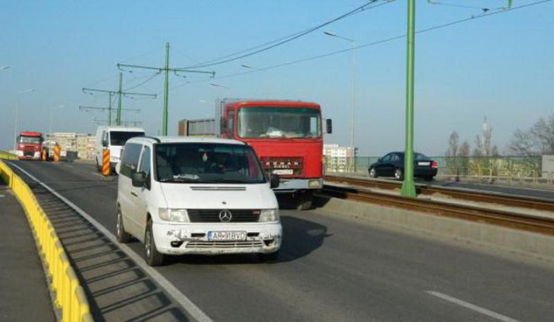 Atenţie şoferi! Amenzi de până la 1500 de lei pentru depăşirea gabaritului în municipiu! Asta prevede noul regulament de acces şi circulaţie!