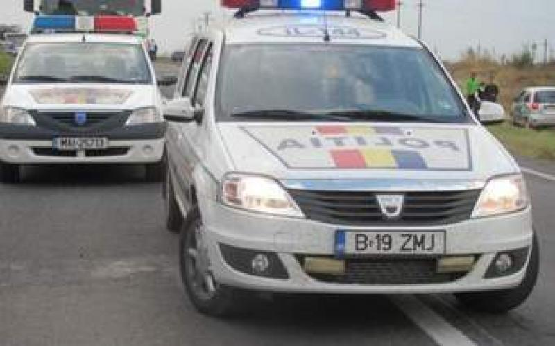 Număr RECORD de abateri rutiere în acest weekend, în Arad! Sute de amenzi şi zeci de permise reţinute de poliţiştii de la Rutieră