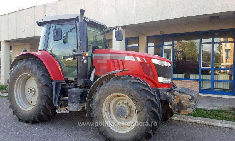 Cu tractorul furat din Italia oprit în vama Borş de Poliţia de Frontieră
