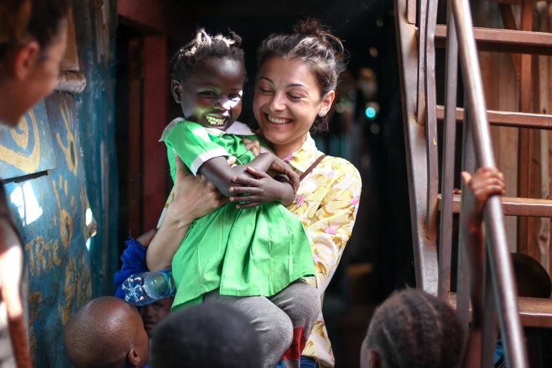 Andreea, arădeanca care vrea să construiască o şcoală în Kenya [EXCLUSIV]