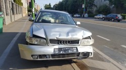Șoferiță rănită, în urma unui accident la Boul Roșu !