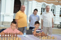 Începe cel mai puternic Open din România:Festivalului Internaţional de şah de la Arad