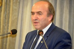 Tudorel Toader s-a răzgândit: Voi trimite proiectul pe legile justiției după ce se va exprima toată lumea