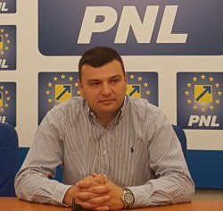 Sergiu Bîlcea (PNL) : “Școala arădeană nu este bătaia de joc a PSD!”