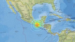 Mexicul lovit de un cutremur de 8,2, în paralel și de două uragane extrem de puternice