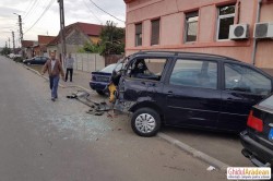 ACCIDENT de circulație pe Șezătorii ! VEZI mai multe imagini