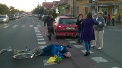 Accident grav! Biciclist acroşat în cartierul Confecţii