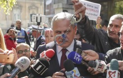 POZA ZILEI! Dragnea, aşteptat cu cătuşele în faţa sediului Înaltei Curţi de Casaţie şi Justiţie!