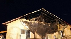 Mobilizare generală în Macea şi Sânmartin pentru a ajuta o familie rămasă fără locuinţă în urma unui incendiu