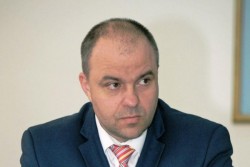 Nesimţirile deputatului Todor