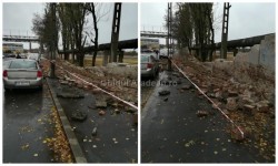 Vântul puternic a dobărât un zid pe strada 6 vânători al fostei fabrici IMAR 