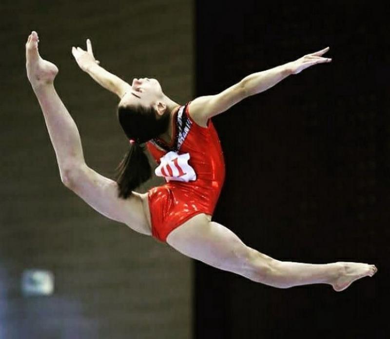 Aradul are o nouă campioană! Arădeanca Iulia Berar,campioană naţională la gimnastică artistică!