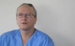 Halucinant! Un medic din Iași, le transmite protestatarilor: ”Să vă facă Tudor Chirilă și Rareș Bogdan endoscopie, clar?!”