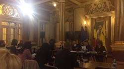 Aradul a fost la un pas de a sărbători Crăciunul printre gunoaiele neridicate