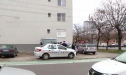 Băiețel de numai 2 ani a murit după ce a căzut de la etajul 9 al blocului unde locuia