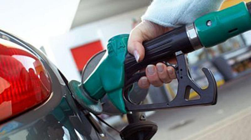 Carburanţii, mai scumpi cu 19% în doar şase luni