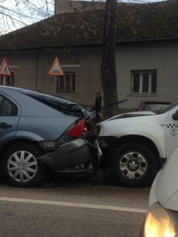 Accident rutier în lanț , în zona UTA