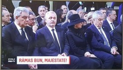 Lupta cu statul paralel i-a obosit pe ”monarhiștii” Dragnea și Tăriceanu imagini grăitoare de la înmormântarea Regelui Mihai