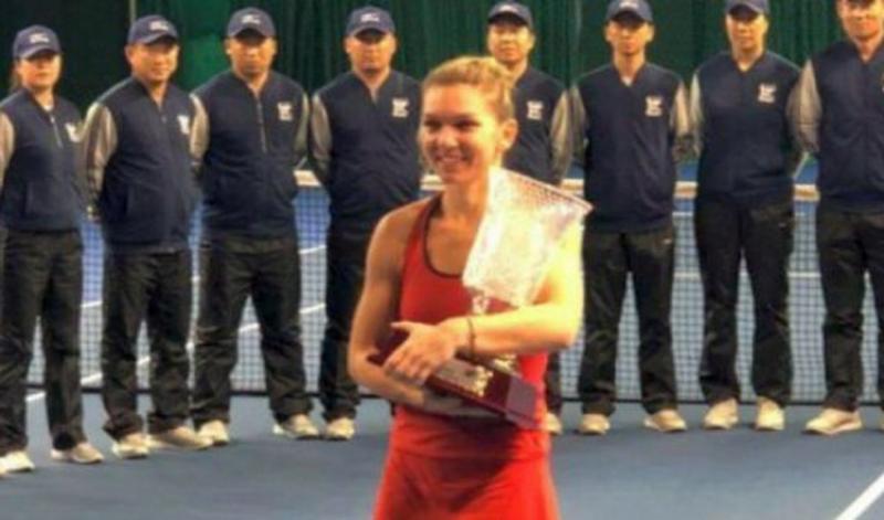 Simona Halep câștigă finala de la Shenzen în faţa lui Siniakova! 