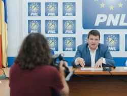 Bogdan Boca (PNL): Parlamentarii PSD Arad au tăiat bani de la fiecare arădean!