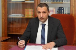 Ecourile unei afirmaţii nefericite: doctorul Adrian Wiener cere Primului Ministru bani pentru persoanele cu tulburări de spectru autist