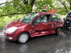 Accident rutier, între un autoturism și un microbuz pe DN 7