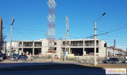 ŞI TOTUŞI.....Aradul este unul dintre puţinele oraşe care construiesc un stadion din fonduri proprii! Există însă şi nemulţumiţi!