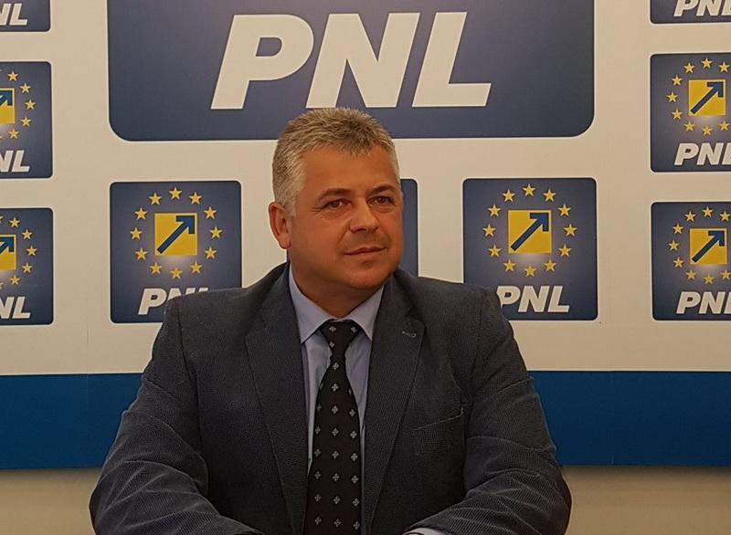 Florin Sari (PNL): “La Păuliș oamenii se organizează să îl oblige pe primar să-și facă treaba!”