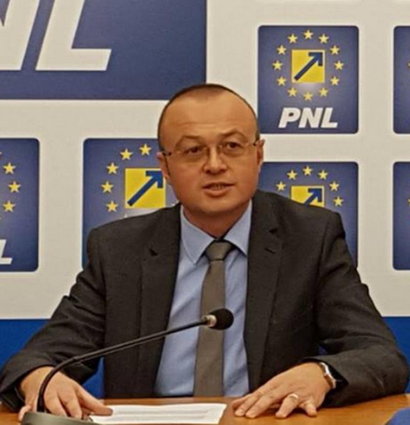 Dorin Stanca (PNL): „Guvernarea trebuie să se ocupe de economie şi infrastructură, nu de scandaluri politice”