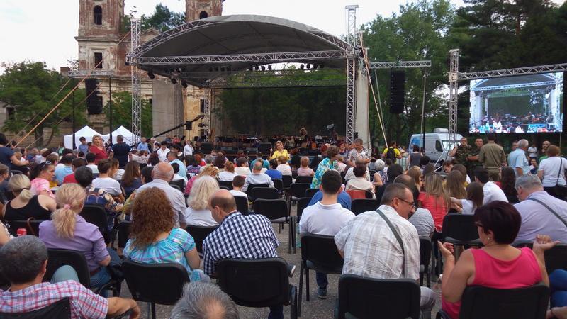 Concert rock-simfonic în Cetatea Aradului