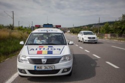Gata cu radarele în boscheţi! mașinile de poliție vor trebui inscripţionate şi poziţionate vizibil !
