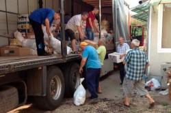 Poţi dona bunuri pentru sinistrați afectaţi de inundaţii